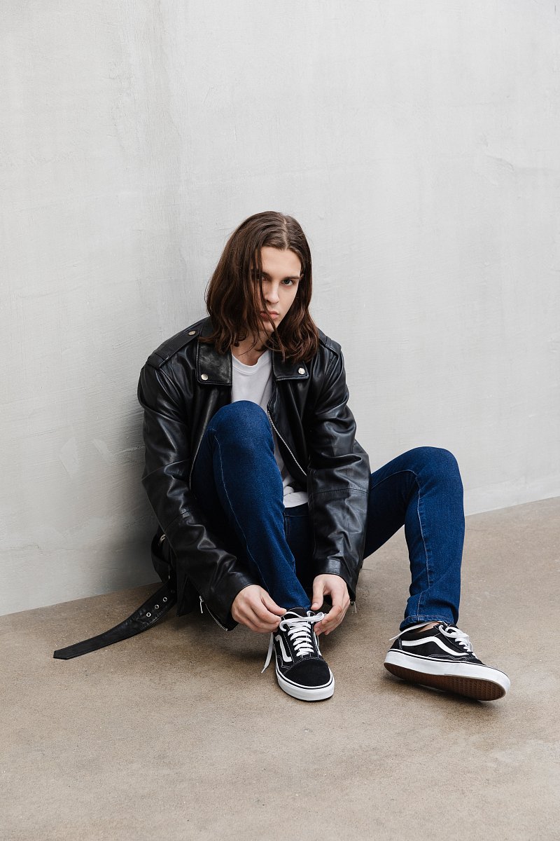 Relaxed Fit image 8