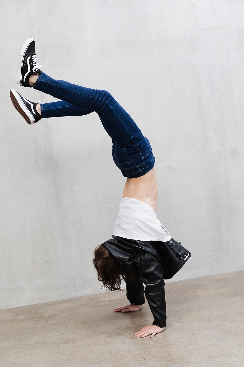 Relaxed Fit image 7